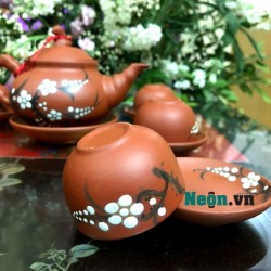Ấm chén tử sa Bát Tràng họa tiết đào AC58