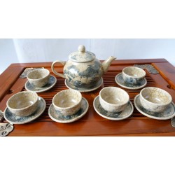 Ấm chén men rạn Bát Tràng vẽ sơn thủy AC60