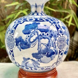 Bình hút tài lộc Tứ Cảnh vẽ tay kỹ men lam Bát Tràng cao 26cm BL10A