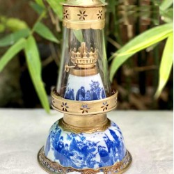 Đèn Dầu Bát Úp Men Lam Tùng Lâm Thất Hiền DD03A Đèn Dầu Bát Úp Men Lam Tùng Lâm Thất Hiền DD03A