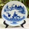 Đĩa trang trí phong thủy men lam Tầm Sư Trọng Đạo D12 phi 24cm