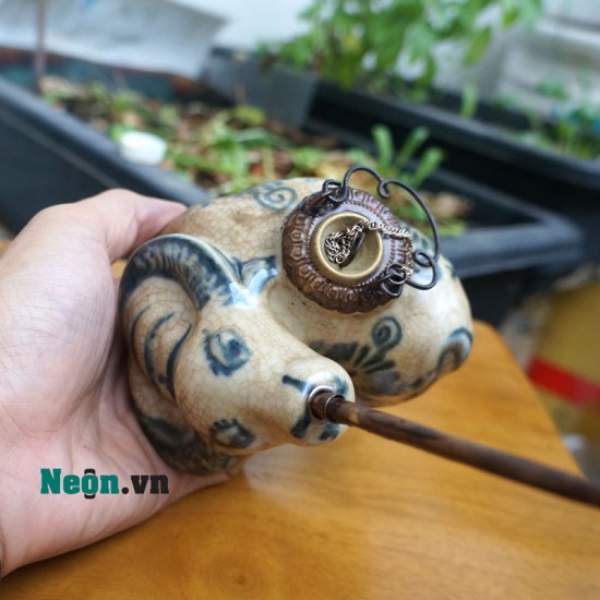 Điếu mini giả cổ men rạn hình trâu