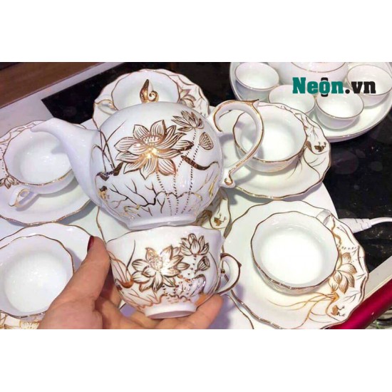 Bộ ấm trà cao cấp vẽ sen vàng kim 24k Bát Tràng quà tân gia AC27A