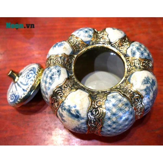 Hộp đựng mứt tết hình quả bí ngô bằng gốm Bát Tràng