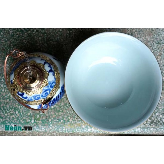 Điếu bát giá rẻ men màu chàm họa tiết Tùng Chùa DB32