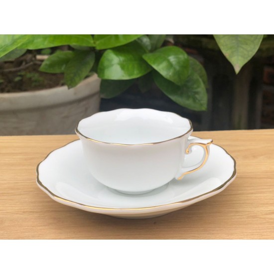 Bộ ấm trà sứ trắng vẽ chỉ vàng Bát Tràng dáng mẫu đơn AC73C
