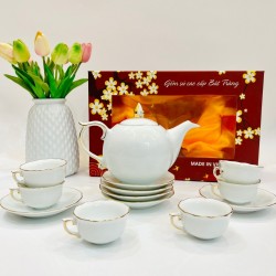 Bộ ấm trà sứ trắng vẽ chỉ vàng Bát Tràng dáng mẫu đơn AC73C