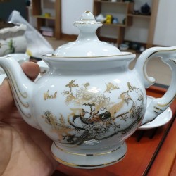 Bộ ấm trà đẹp vẽ vàng trắng Vinh Hoa Phú Quý AC80A