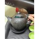 Ấm chén gốm tử sa Bát Tràng khắc sen quai đắp khay tròn AC95B
