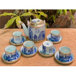 Bộ ấm tích pha trà xanh Bát Tràng vẽ cảnh trúc lâm thất hiền bọc đồng AT08A Bộ ấm tích pha trà xanh Bát Tràng vẽ cảnh trúc lâm thất hiền bọc đồng AT08A