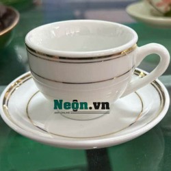 Bộ ấm trà sứ trắng kẻ 3 chỉ vàng Bát Tràng dáng Minh Long AC71B