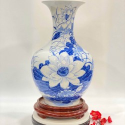 Bình củ tỏi men lam vẽ hoa sen Liên Hoa Cát Tường CT03A Bình củ tỏi men lam vẽ hoa sen Liên Hoa Cát Tường CT03A