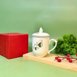 Cốc sứ có nắp Bát Tràng men kem vẽ đài sen