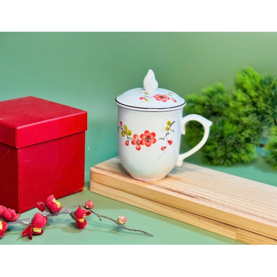 Cốc sứ có nắp Bát Tràng men kem hoa đào