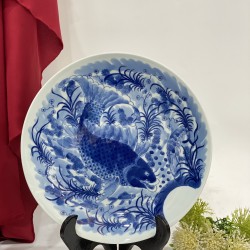 Đĩa gốm sứ men lam Bát Tràng Lý Ngư Vọng Nguyệt D02A