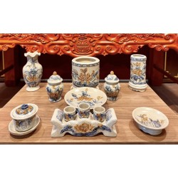 Bộ đồ thờ men rạn đắp nổi sen Bát Tràng DT33C