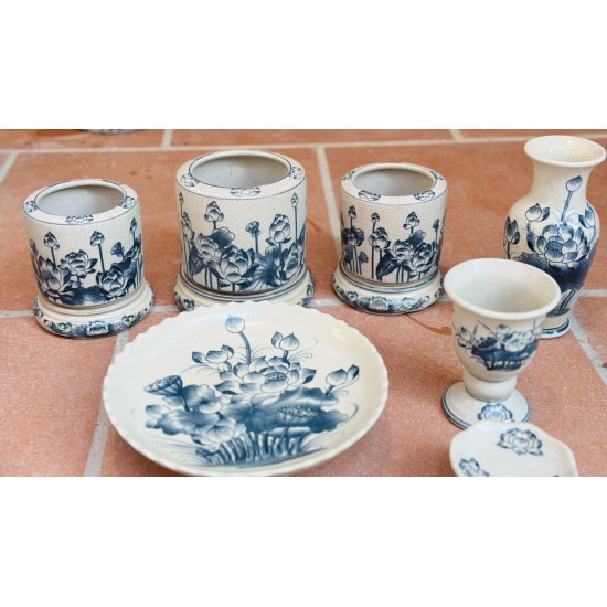 Bộ đồ thờ 3 bát hương men rạn vẽ sen Bát Tràng DT38B