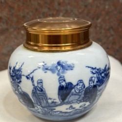 Bình đựng trà (hộp đựng chè) men lam giả cổ vẽ Tùng Lâm Thất Hiền LC02A