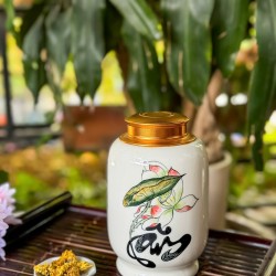 Bình đựng trà (hộp đựng chè) men trắng vẽ hoa sen LC06B