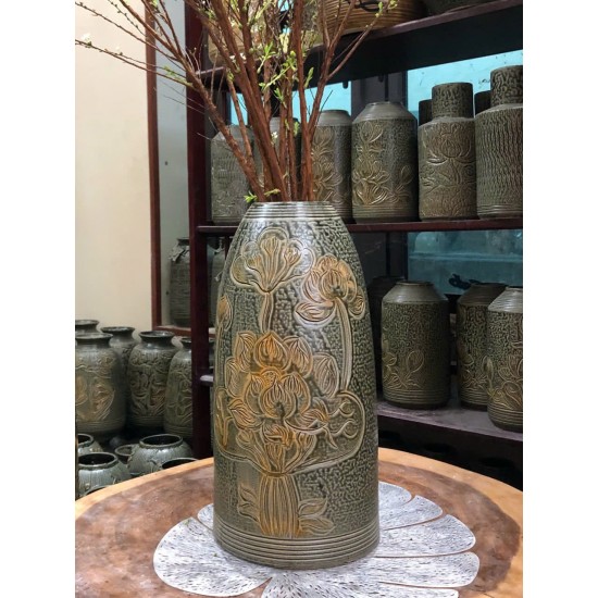 Bình hoa khắc sen dáng chuông LH15G Bình hoa khắc sen dáng chuông LH15G