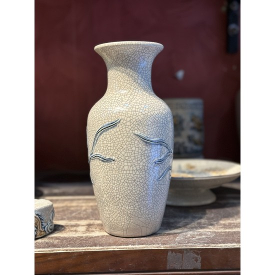 Lọ hoa thờ dáng lục bình men rạn đắp nổi Sen Cát Tường LHT04