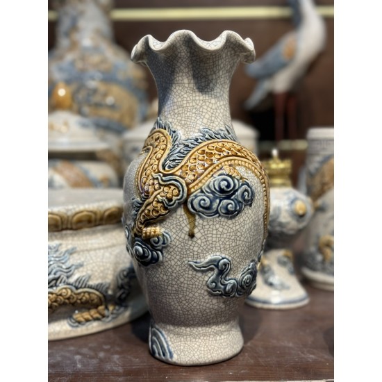 Lọ hoa thờ miệng lượn men rạn đắp nổi Rồng LHT05A