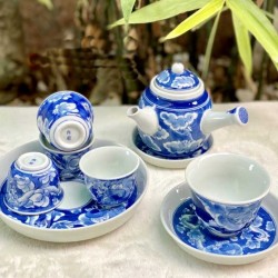 Ấm trà tay ngang men lam vẽ long ẩn Bát Tràng AC06B