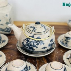 Bộ ấm chén men rạn Bát Tràng vẽ cảnh tùng chùa AC36A