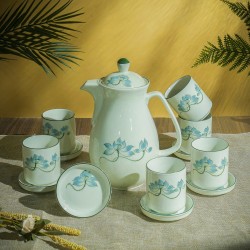 Bộ bình nước sứ Bát Tràng men kem vẽ hoa sen xanh Bộ bình nước sứ Bát Tràng men kem vẽ hoa sen xanh