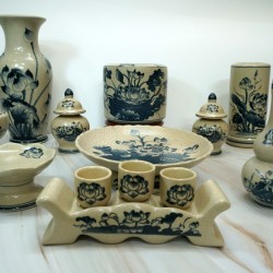 Bộ đồ thờ cơ bản men rạn Bát Tràng vẽ hoa sen 9 món DT31A