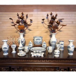 Bộ đồ thờ đầy đủ men rạn vẽ sen 13 món Bát Tràng DT10 Bộ đồ thờ đầy đủ men rạn vẽ sen 13 món Bát Tràng DT10