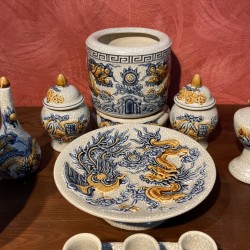 Bộ đồ thờ cơ bản men rạn đắp nổi rồng vàng Bát Tràng DT32 Bộ đồ thờ cơ bản men rạn đắp nổi rồng vàng Bát Tràng DT32