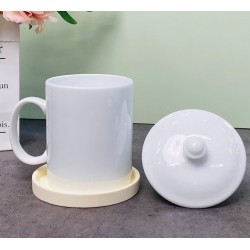 Cốc sứ trắng dáng C có nắp Bát Tràng