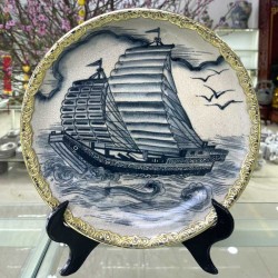 Đĩa sứ trang trí men rạn Bát Tràng vẽ thuận buồm xuôi gió D15