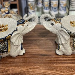 Tượng voi dâng quả men rạn kèm khay đựng hoa quả